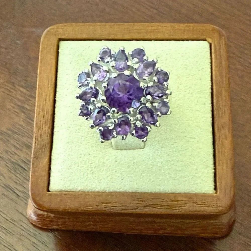 Stunning Genuine Amethyst Cluster Statements Cocktail Ring